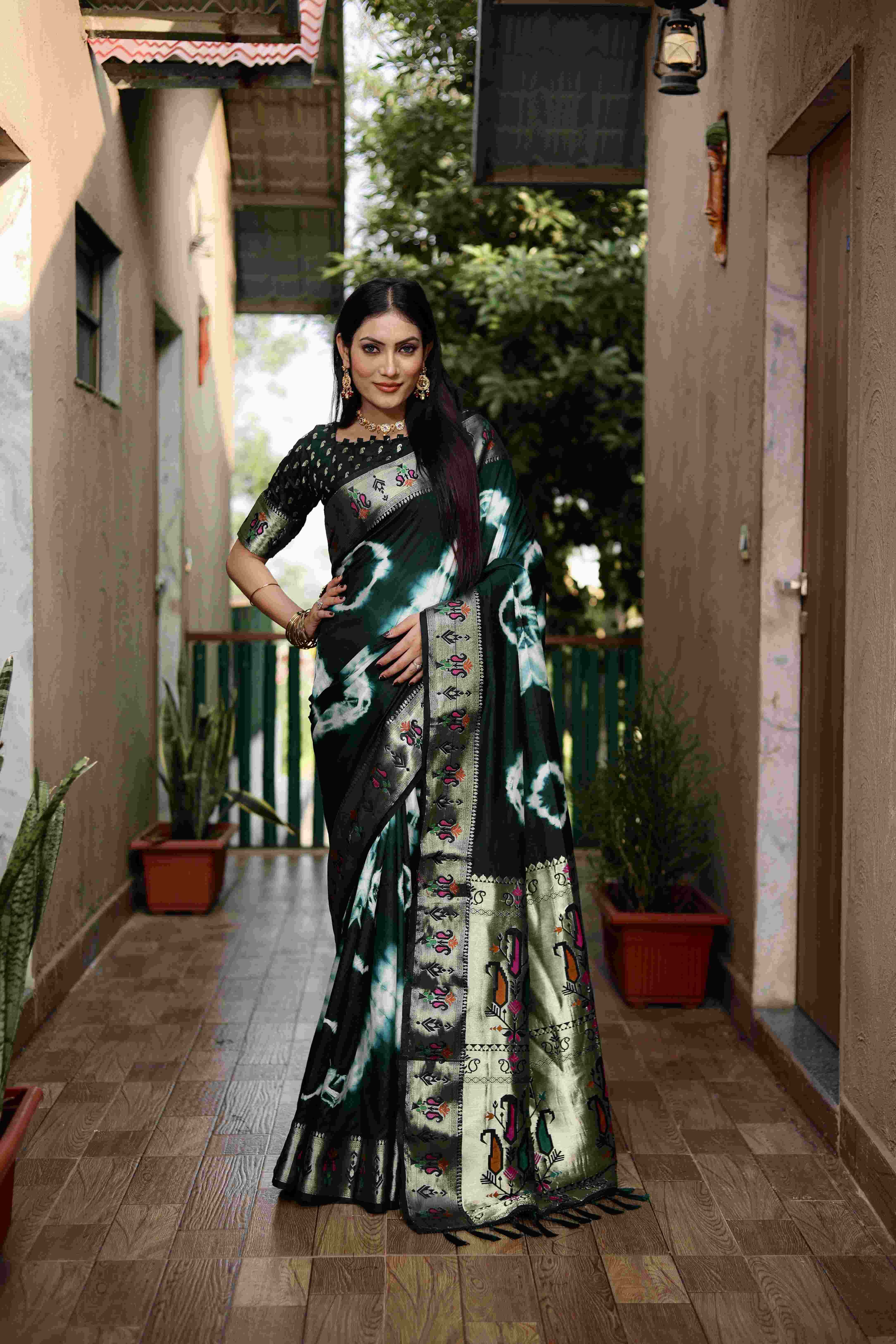 Ynf Paithani Silk RIN183 VATIKA Silk Sarees Wholesale Paithani Sarees Printed Silk Saree Zari Border Silk Sarees Manufacturer