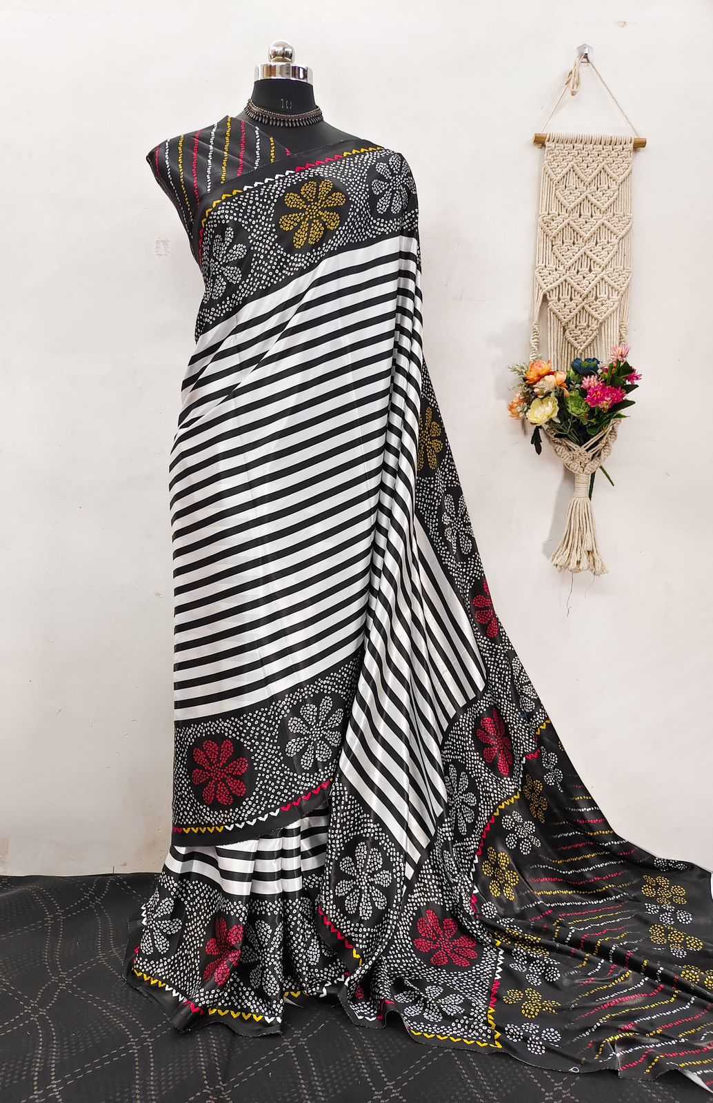 Ynf Crepe KESH484 314 Sarees Wedding Collections Festive Collections Wholesale Designer Sarees Party Wear Sarees Printed Sarees Manufacturer