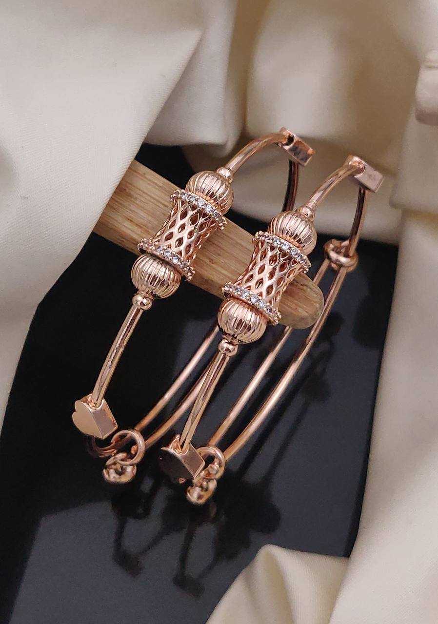 Ynf Fancy Womens Jewellery Wholesale Brass Gold Bracelets Golden Bracelet Fashion Bracelets Manufacturer