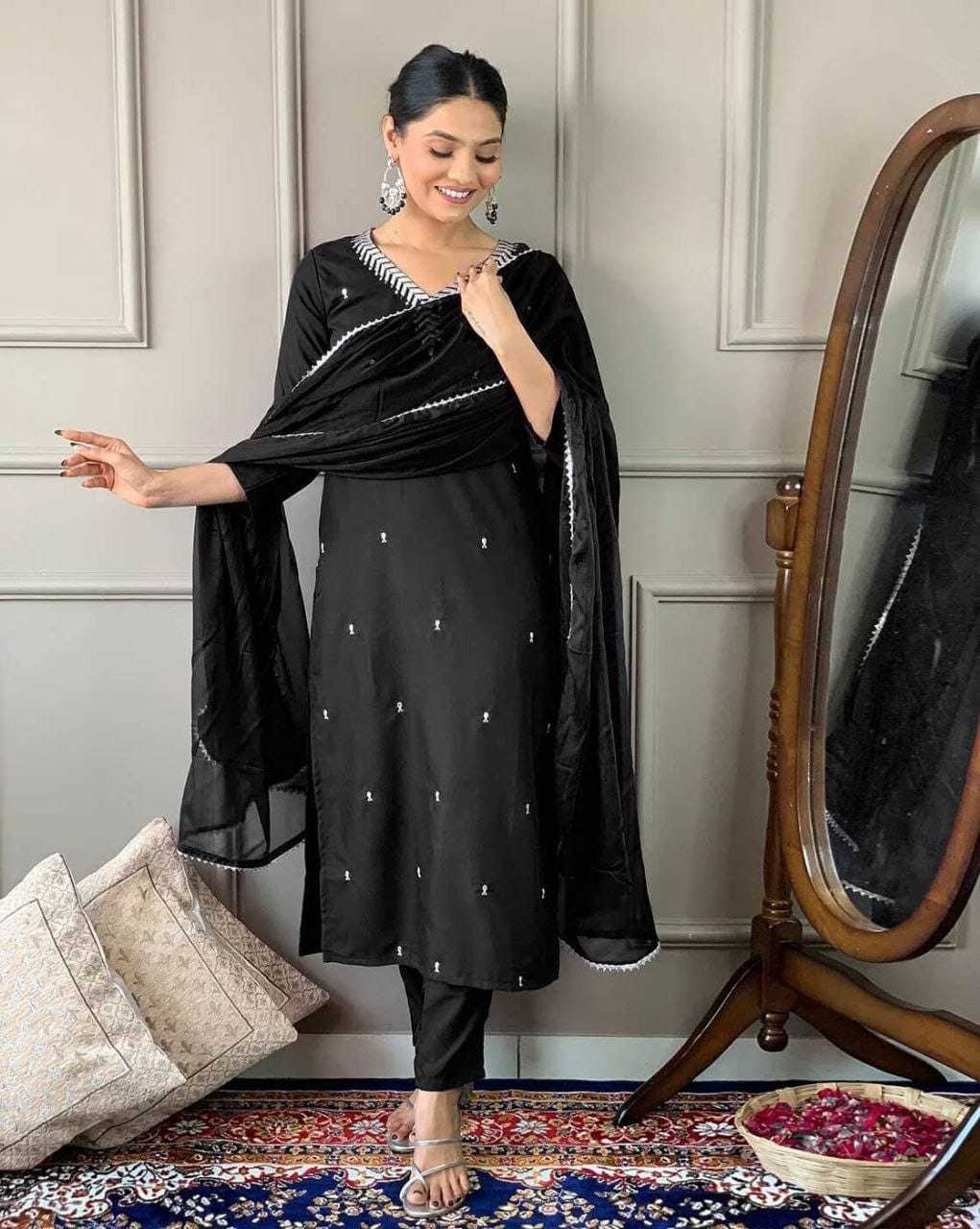 Ynf Rayon RIN222 SI-174 Kurti Wholesale Rayon Kurtis Embroidered Kurtis Kurti With Pants Manufacturer