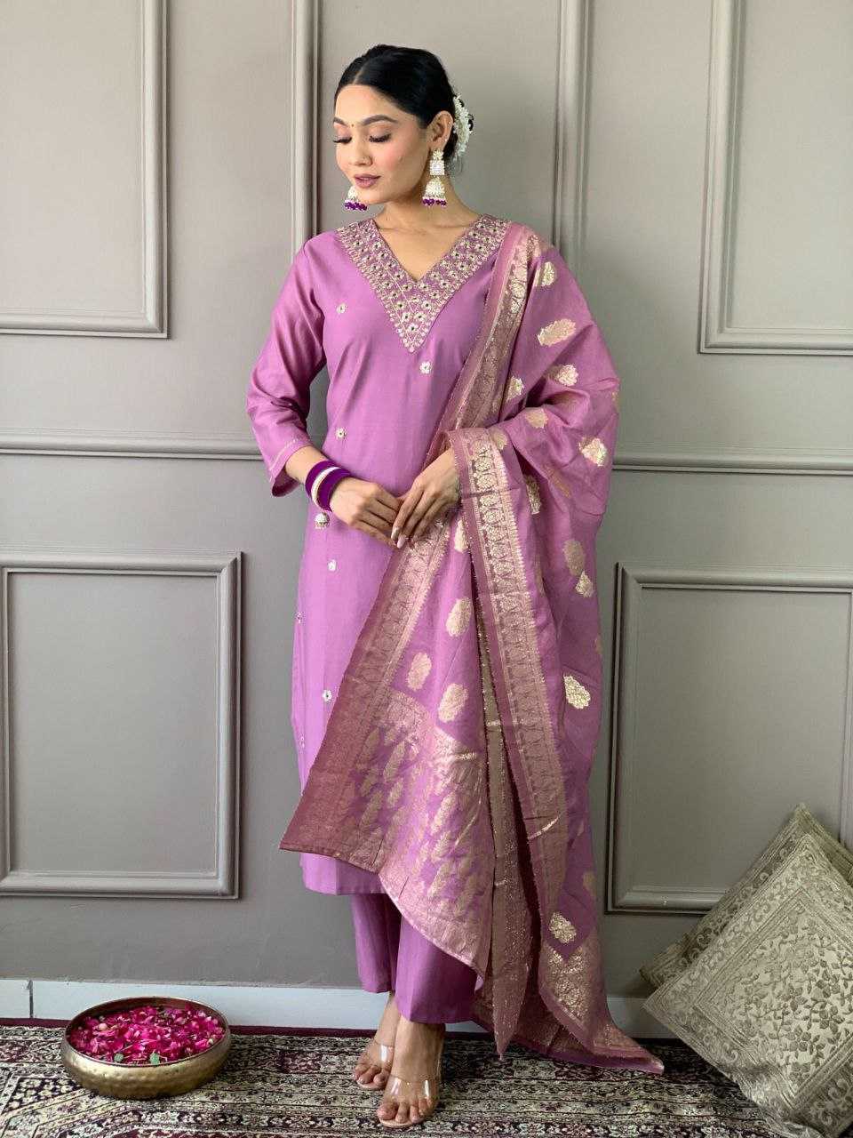 Ynf Silk Cotton KESH517 A1 Kurti Wholesale Embroidered Kurtis Fancy Kurtis Manufacturer