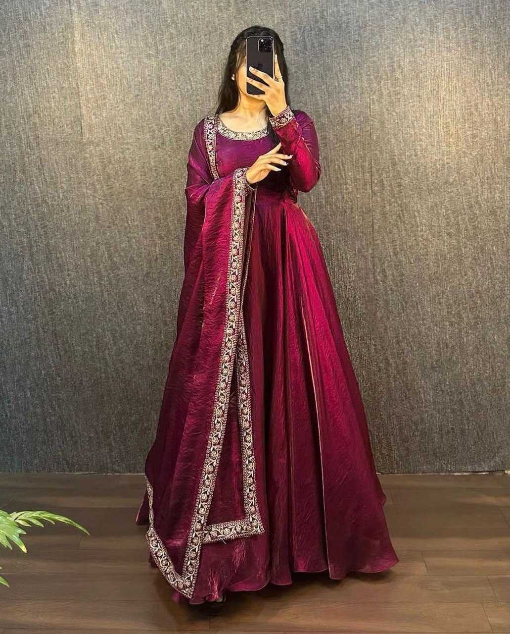 Ynf Silk KESH510 1111 Gowns Plus Size Collections Wholesale Party Wear Gowns Silk Gowns Manufacturer