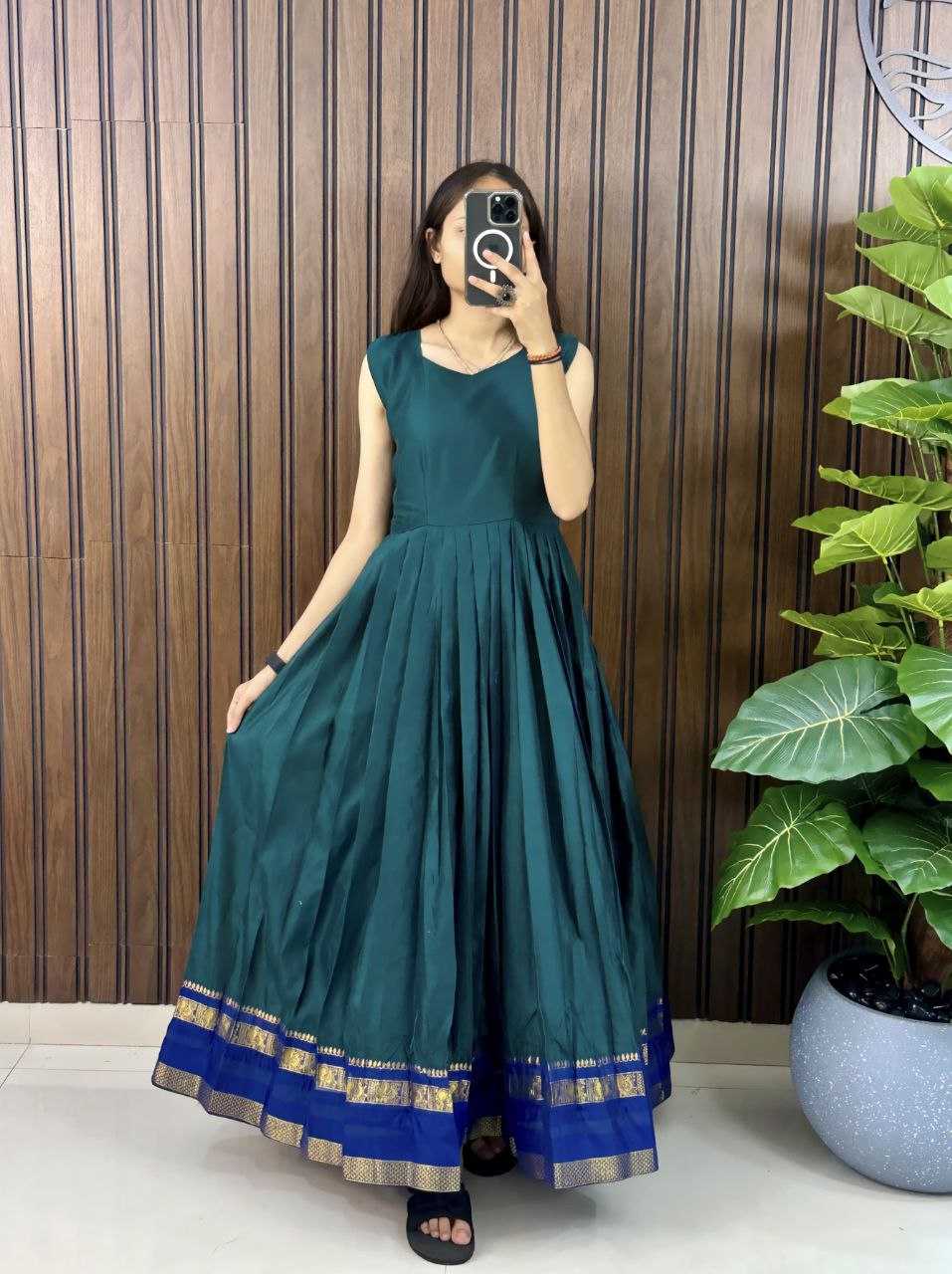 Ynf Silk RIN161 heavy silk Gowns Wholesale Fancy Gowns Anarkali Gown Long Gowns Manufacturer