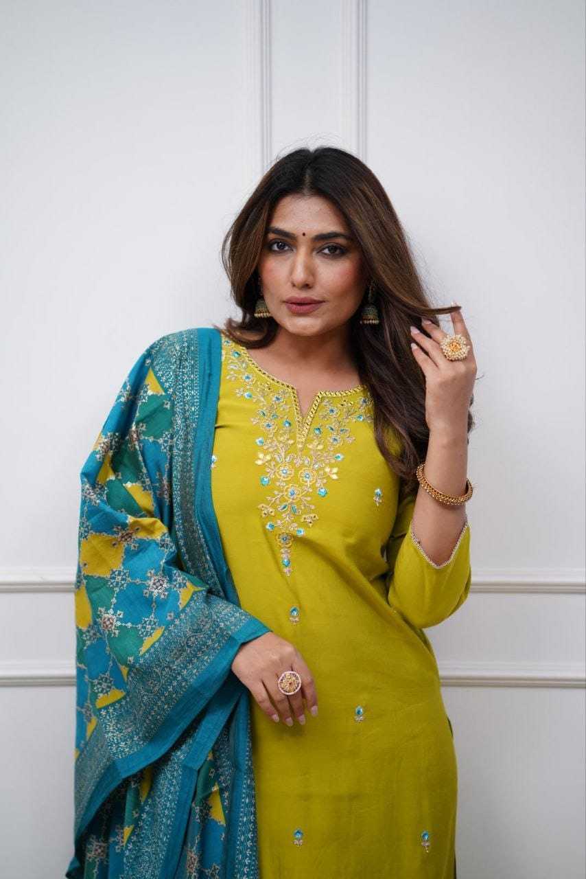 Ynf Viscose RIN222 SI-230 Kurti Wholesale Casual Kurtis Designer Kurtis Embroidered Kurtis Manufacturer