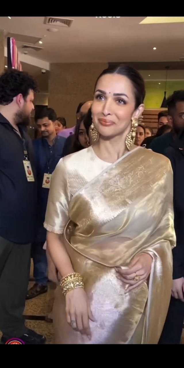 Ynf Banana Silk KESH525 Malaika Arora Silk Sarees Bollywood Collections Wholesale Banarasi Silk Sarees Malaika Arora Sarees Manufacturer
