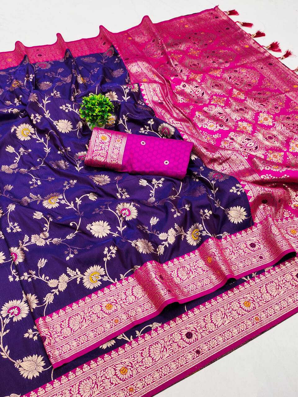 Ynf Banarasi Soft Silk RIN150 Banarasi-3 Sarees Silk Sarees Festive Collections Wholesale Banarasi Silk Sarees Traditional Silk Sarees Silk Sarees With Blouse Manufacturer