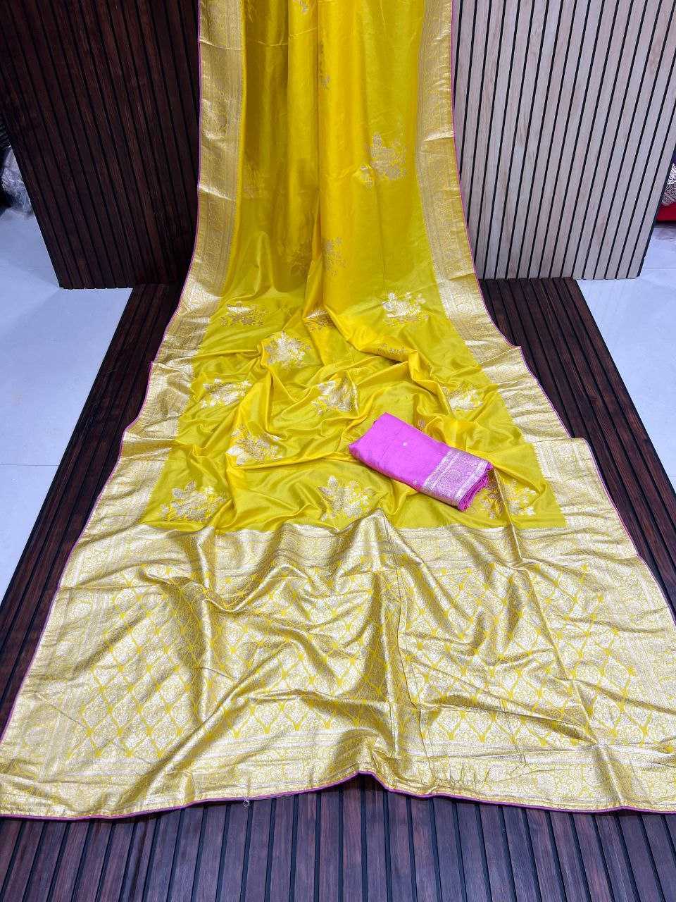 Ynf Banarasi Soft Silk RIN225 923 Silk Sarees Wedding Collections Festive Collections Wholesale Banarasi Silk Sarees Silk Sarees With Blouse Festival Silk Sarees Manufacturer