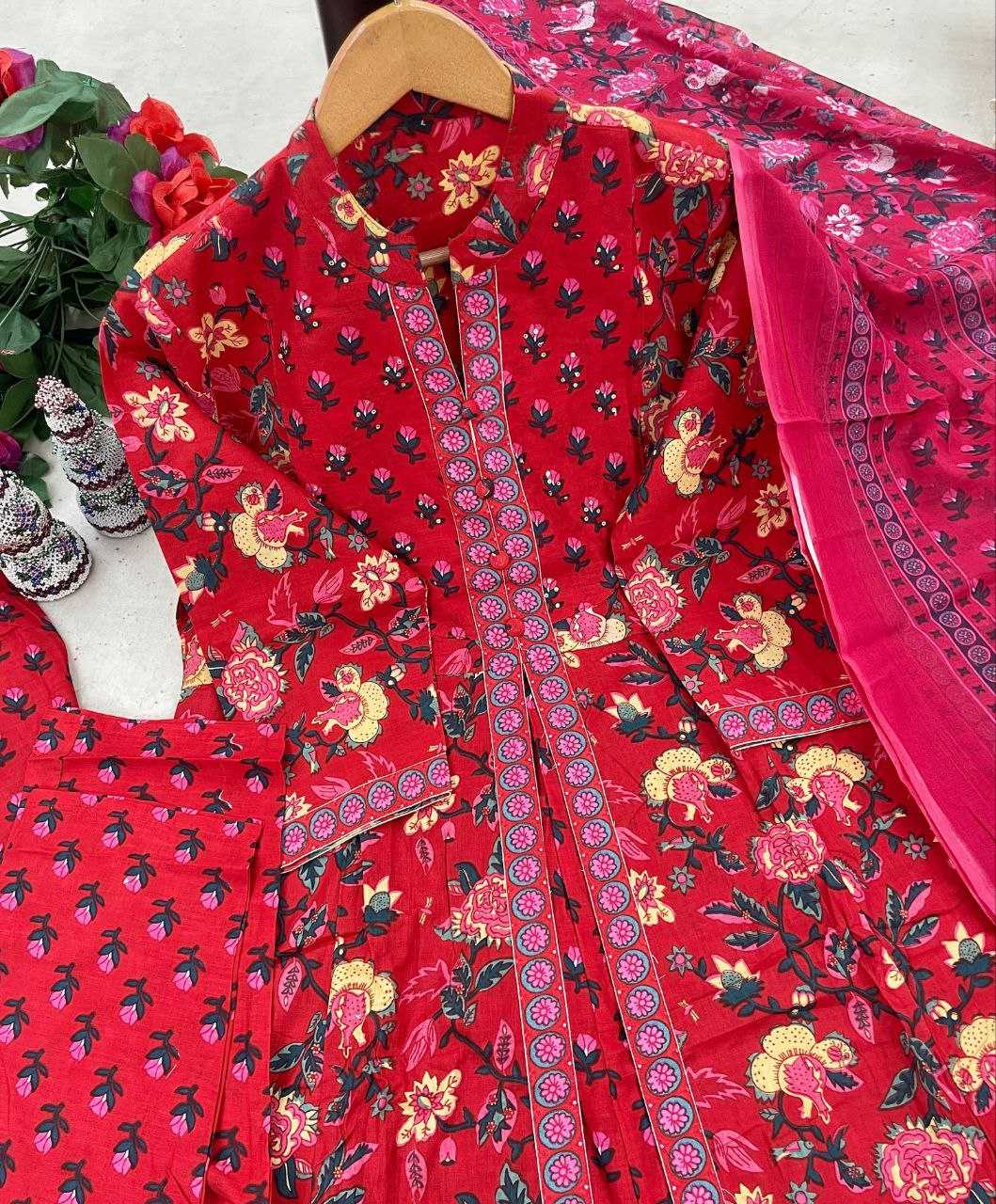 Ynf Cotton KESH536 Amazing Flair Kurti Wholesale Designer Kurtis Anarkali Kurtis Fancy Kurti Manufacturer