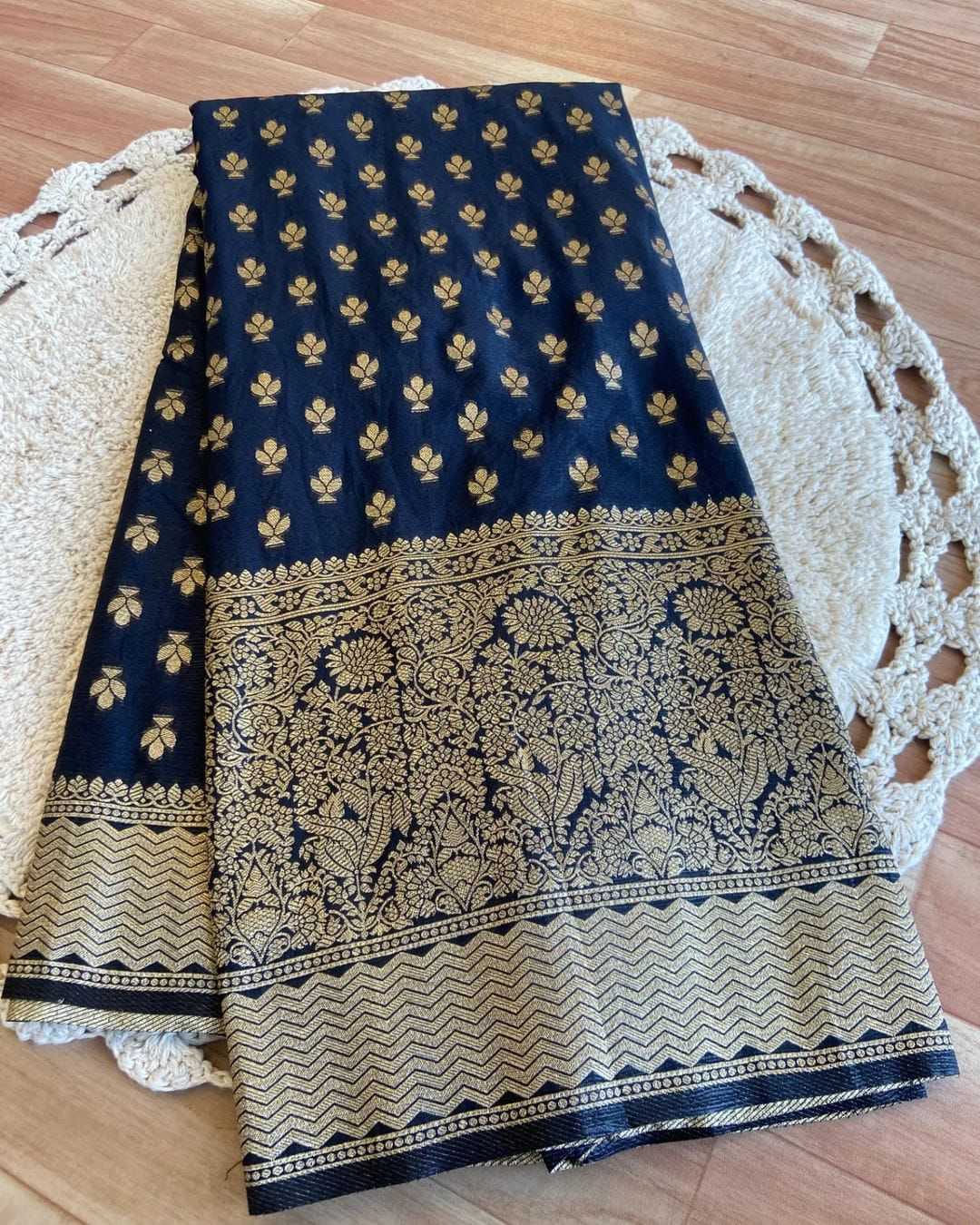 Ynf Crepe Silk KESH484 Pallu Pairs Silk Sarees Wholesale Khadi Silk Sarees Crepe Silk Saree Zari Border Silk Sarees Manufacturer