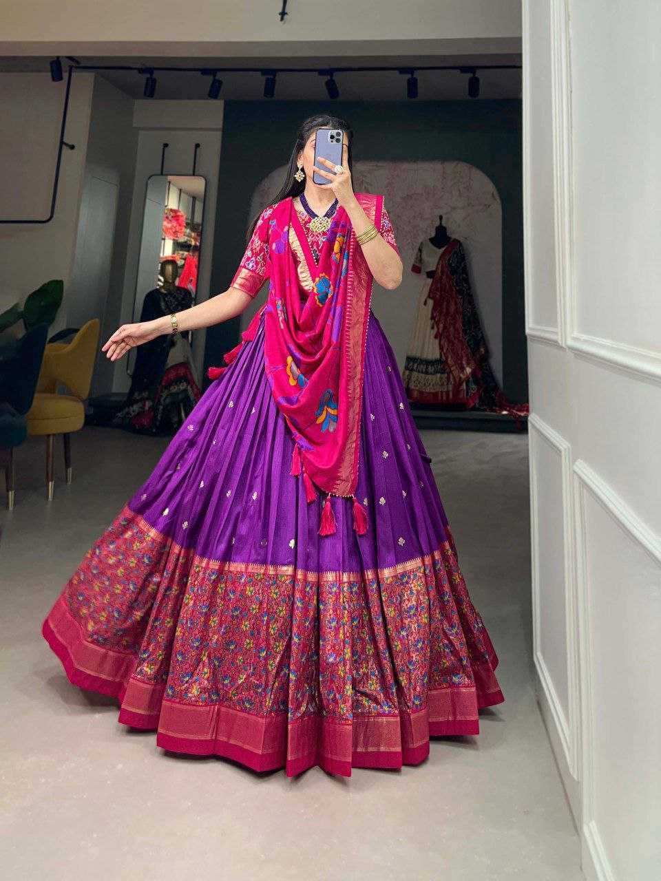 Ynf Dola Silk KESH511 Fuldi Lehengas Wholesale Traditional Lehenga Silk Lehenga Printed Lehenga Manufacturer