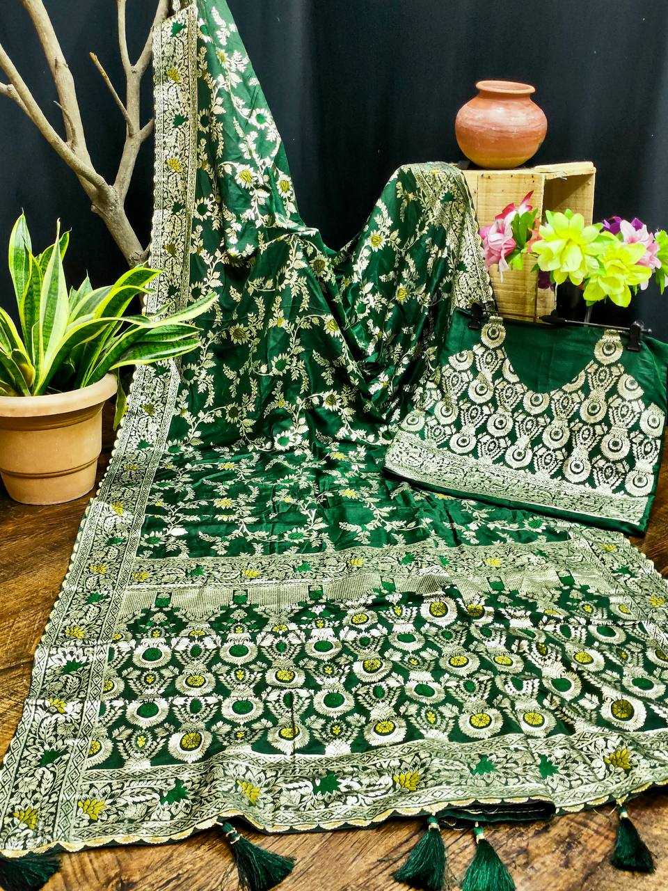 Ynf Dola Silk RIN150 Flower valley Silk Sarees Wedding Collections Festive Collections Wholesale Dola Silk Sarees Traditional Silk Sarees Silk Sarees With Blouse Manufacturer