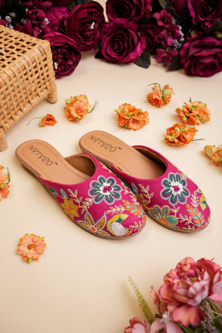 Ynf Fancy RIN188 Juti4 Women Ethnic Footwear Wholesale Designer Juttis Denim Embroidered Juttis Casual Ethnic Footwear Manufacturer
