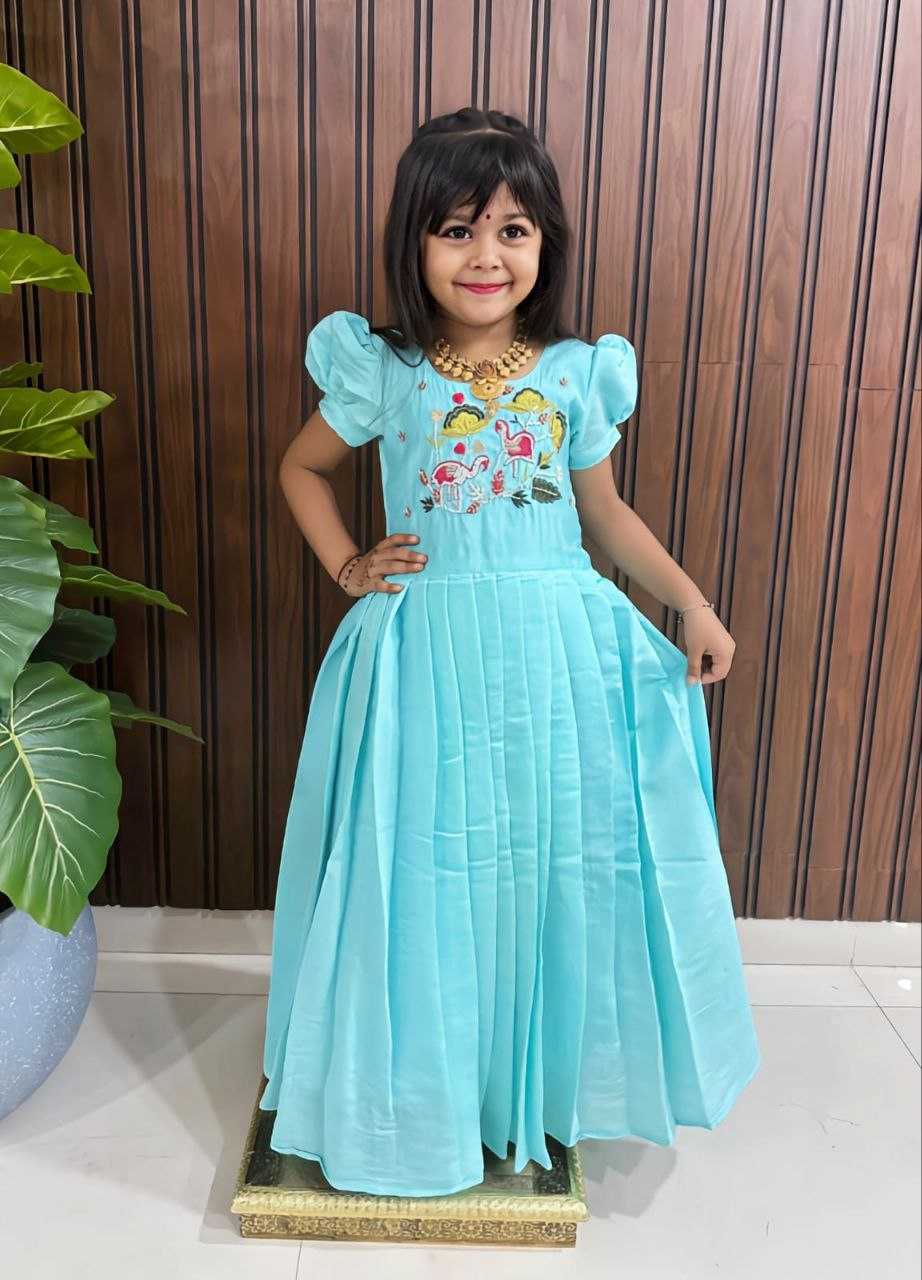 Ynf Heavy Roman Silk RIN161 finish Kids Wear Wholesale Kids Gown Embroidered Frock Manufacturer
