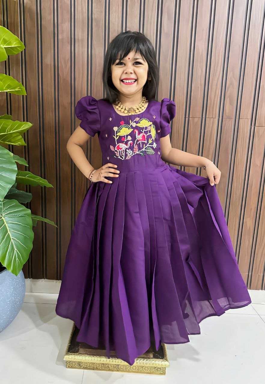 Ynf Heavy Roman Silk RIN161 finish Kids Wear Wholesale Kids Gown Embroidered Frock Manufacturer