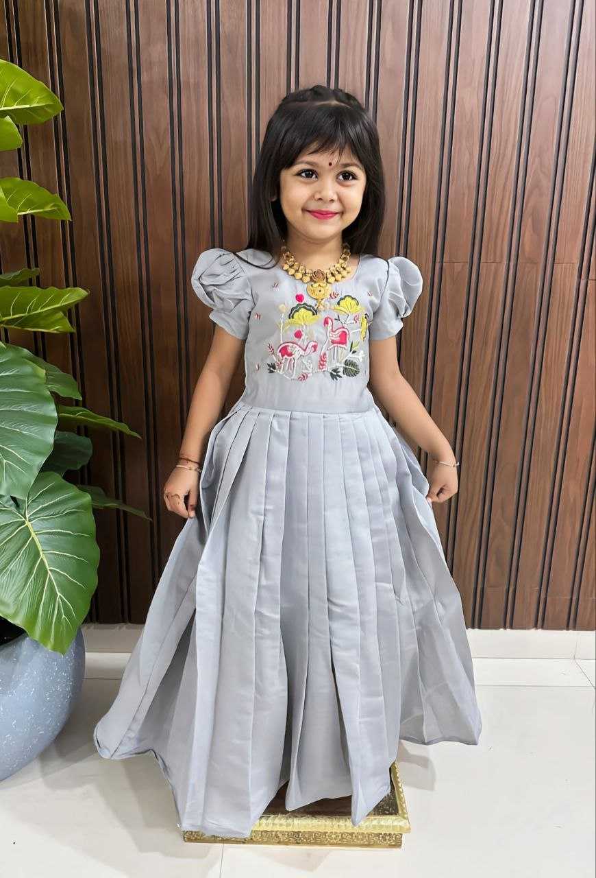 Ynf Heavy Roman Silk RIN161 finish Kids Wear Wholesale Kids Gown Embroidered Frock Manufacturer