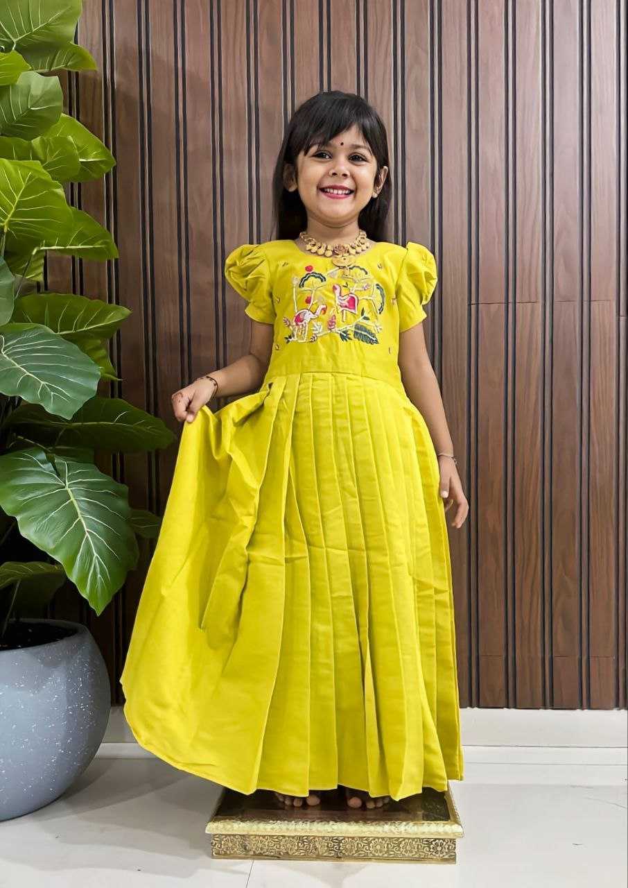 Ynf Heavy Roman Silk RIN161 finish Kids Wear Wholesale Kids Gown Embroidered Frock Manufacturer