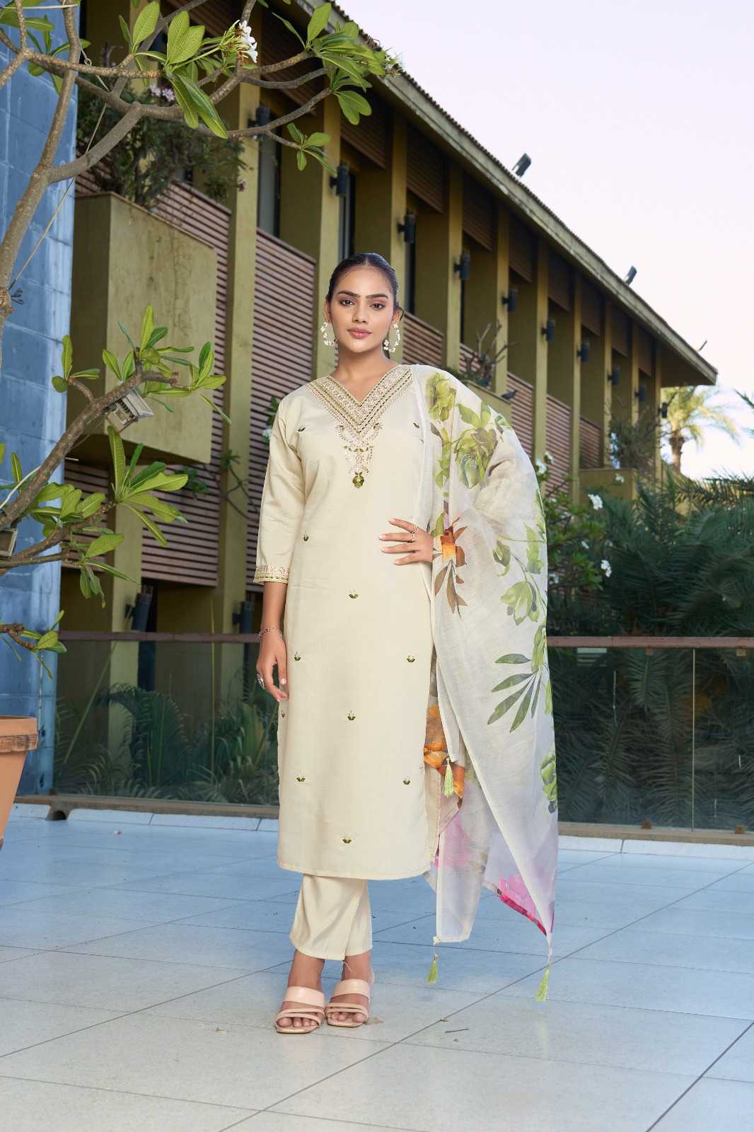 Ynf Heavy Roman Silk RIN190 KPD-9026 Setwise Collections Wholesale Kurtis Catalogs Manufacturer