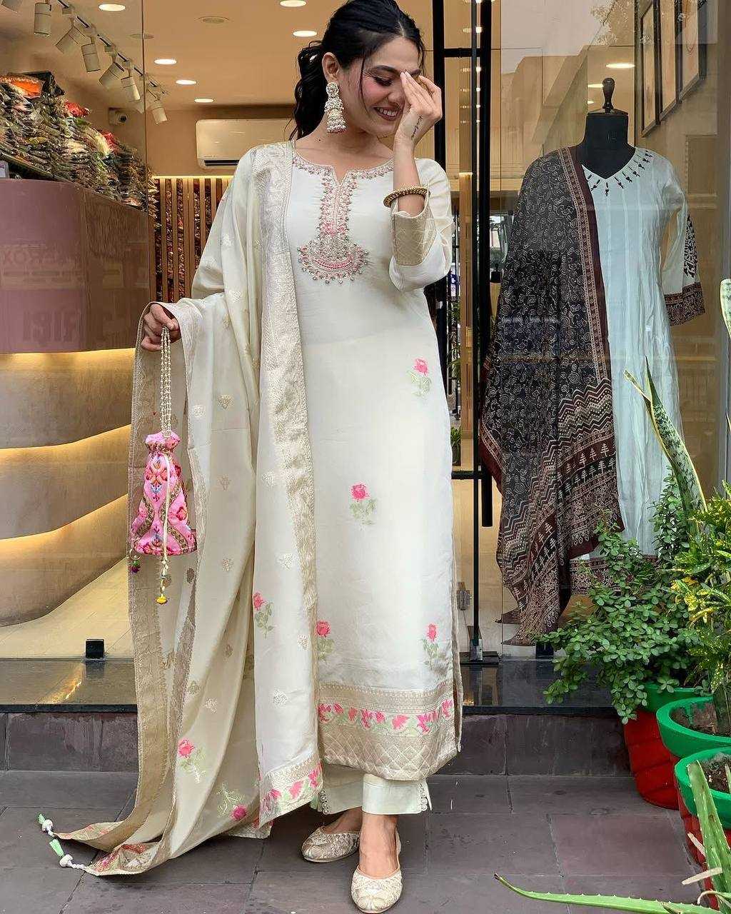 Ynf Jacquard KESH501 indicated Kurti Wholesale Festive Kurtis Cotton Kurtis Embroidered Kurtis Manufacturer