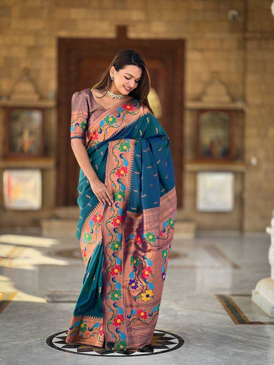 Ynf Paithani Silk RIN150 Anuradha Paithani Silk Sarees Wholesale Zari Border Silk Sarees Silk Sarees For Weddings Manufacturer