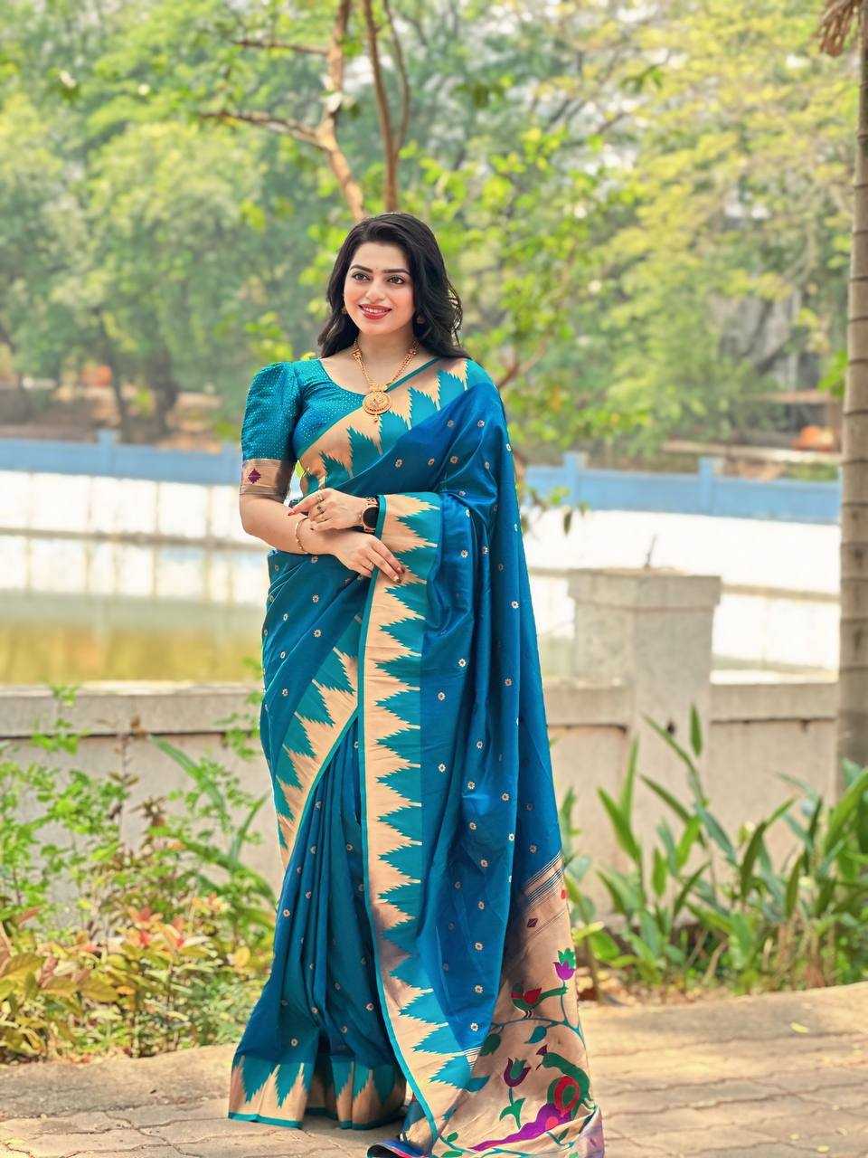 Ynf Paithani Silk RIN150 Tample Paithani Silk Sarees Wedding Collections Festive Collections Wholesale Paithani Sarees Traditional Silk Sarees Silk Sarees With Blouse Manufacturer