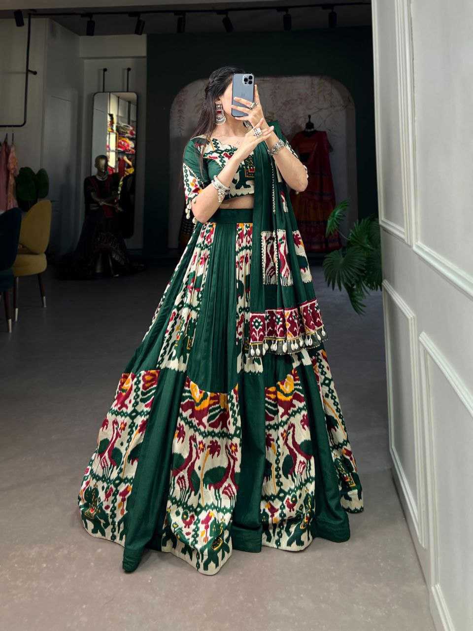 Ynf Rayon KESH511 Cowrie Festive Collections Wholesale Navratri Chaniya Choli Manufacturer