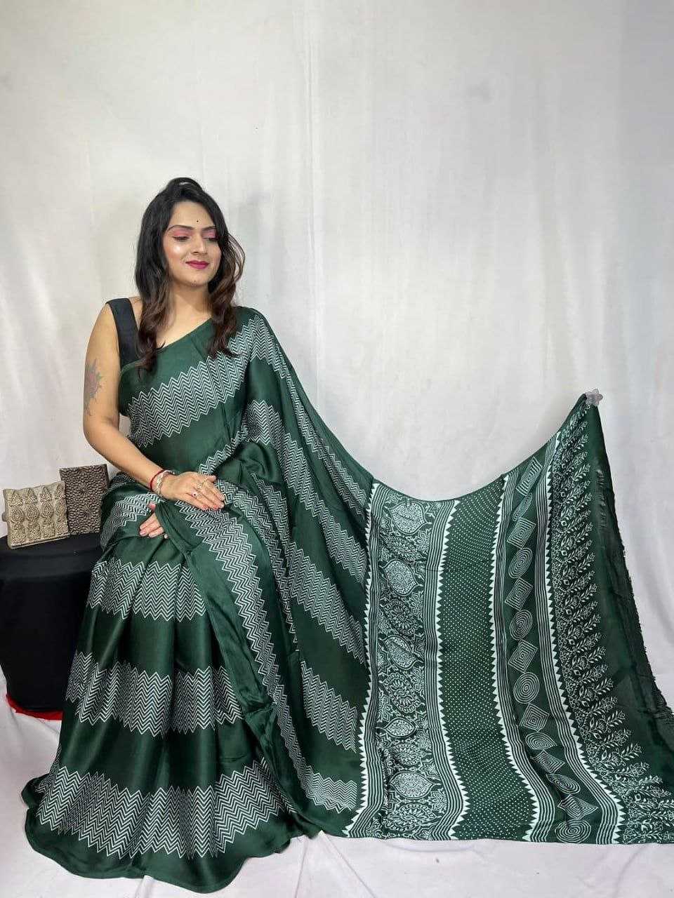Ynf Silk RIN207 2240 Sarees Wholesale Designer Sarees Party Wear Sarees Fancy Sarees Manufacturer