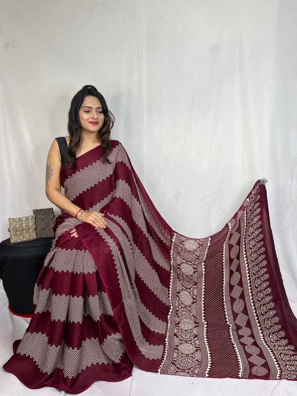 Ynf Silk RIN207 2240 Sarees Wholesale Designer Sarees Party Wear Sarees Fancy Sarees Manufacturer