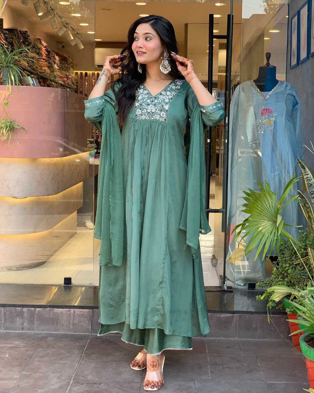 Ynf Viscose KESH529 AYUSHI Suits & Dresses Wholesale Ladies Suits Embroidery Suits Anarkali Suits Manufacturer