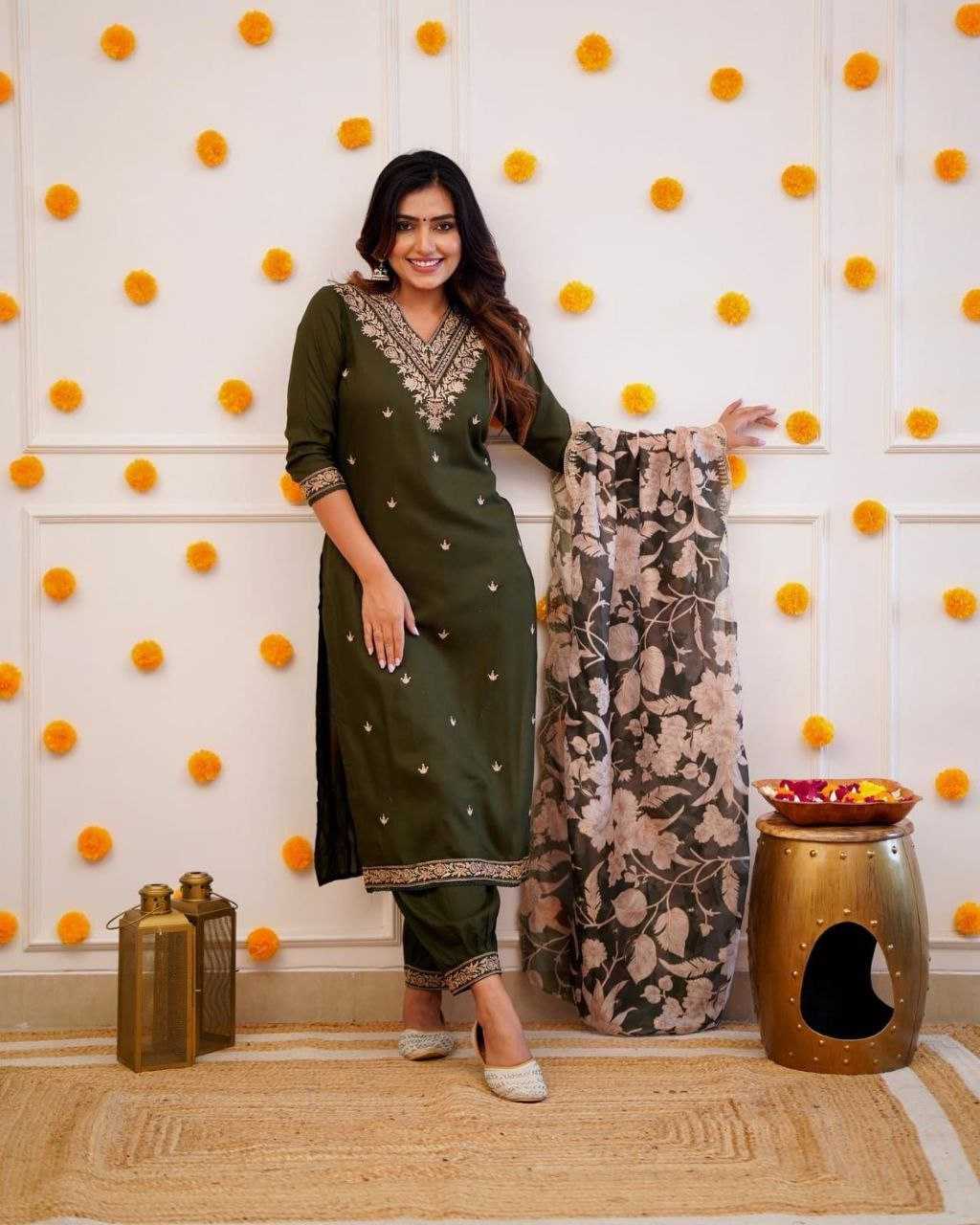 Ynf Viscose Rayon RIN193 TRENDY Suits & Dresses Wedding Collections Festive Collections Wholesale Ladies Suits Embroidery Suits Party wear suits Manufacturer