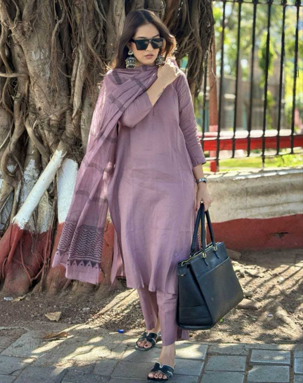 Ynf Viscose RIN222 BS-92 Suits & Dresses Wholesale Party wear suits Designer Suits Casual Dresses Manufacturer