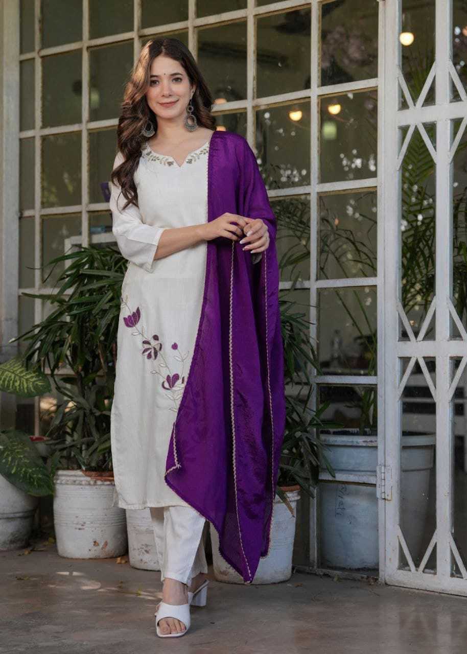 Ynf Viscose RIN222 SI-220 Suits & Dresses Wholesale Embroidery Suits Party wear suits Designer Suits Manufacturer