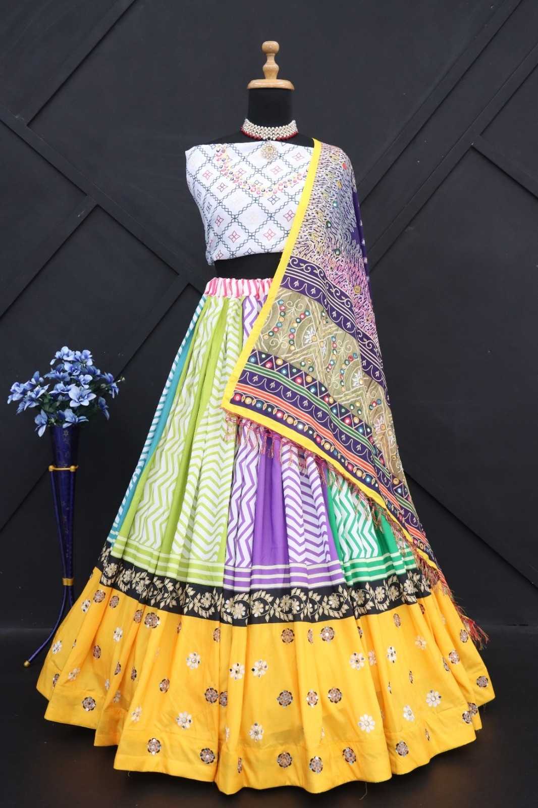 YNF MUSLIN COTTON KSF 240 LEHENGAS WHOLESALE TRADITIONAL NAVRATRI CHANIYA CHOLI MANUFACTURER