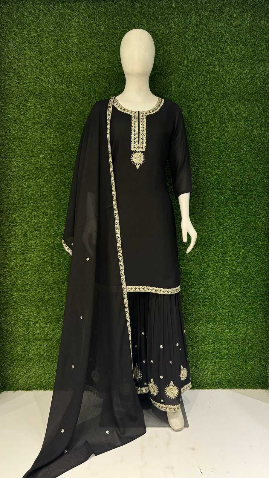 Ynf Chinon RIN190 Ladies Flavou Setwise Collections Wholesale Pakistani Suits Catalogs Manufacturer