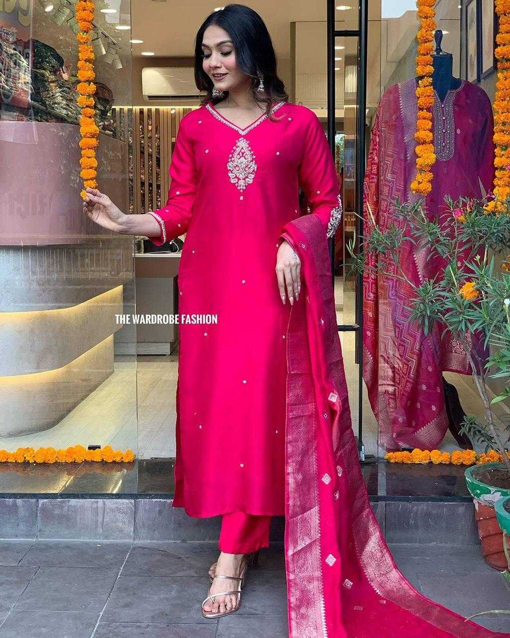 Ynf Banana Silk RIN222 LP1001 Kurti Wedding Collections Festive Collections Wholesale Party Wear Kurtis Designer Kurtis Silk Kurtis Manufacturer