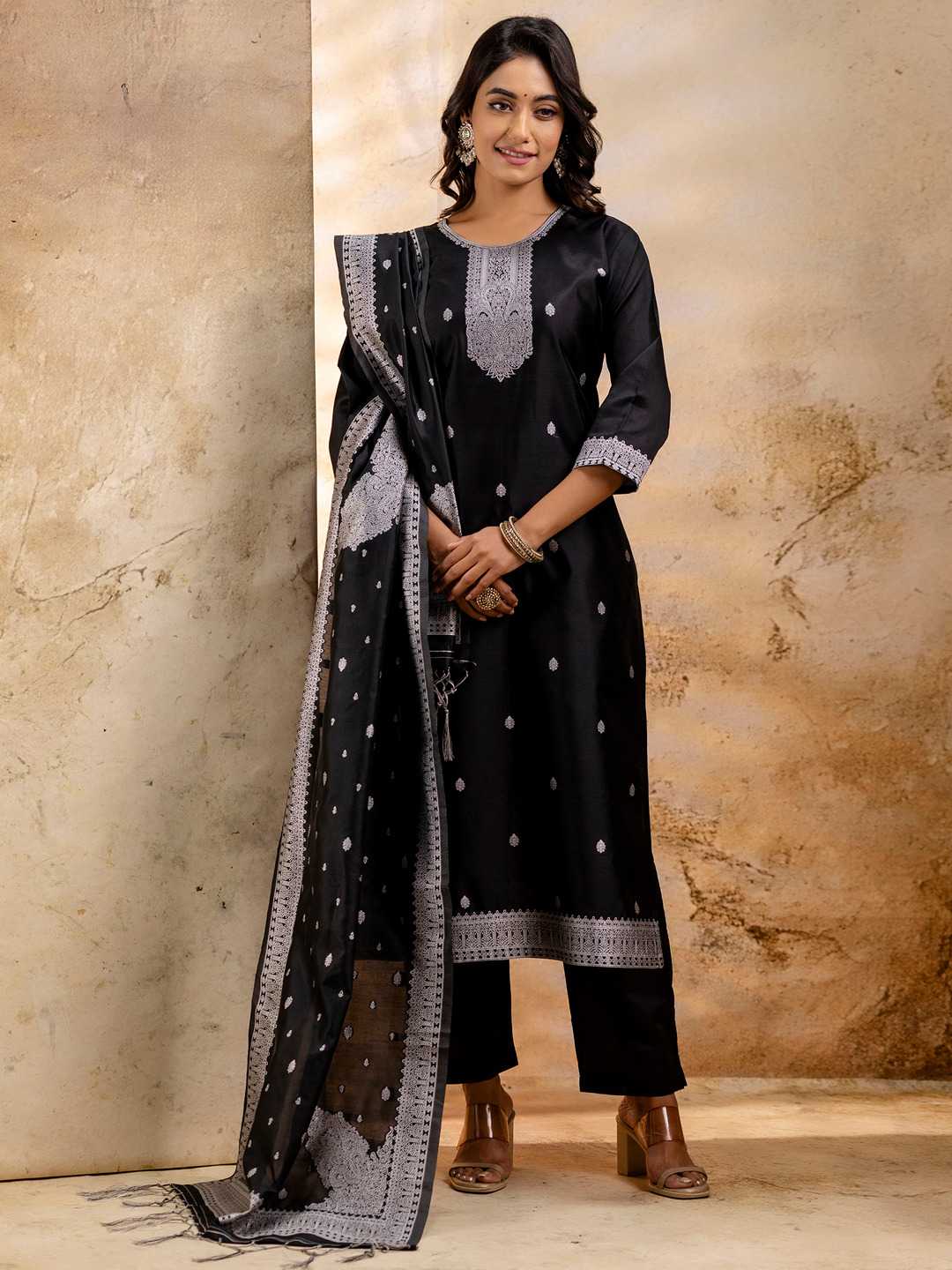 Ynf Banarasi Soft Silk RIN190 Vairaj Setwise Collections Wholesale Dresses & Suits Catalogs Manufacturer