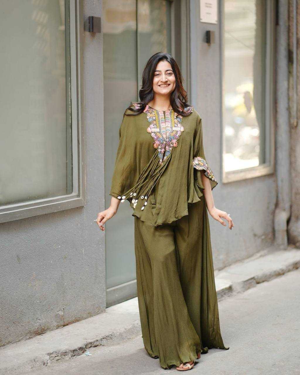Ynf Chinon RIN110 349 Kurti Wholesale Embroidered Kurtis Indo-Western Kurtis Manufacturer