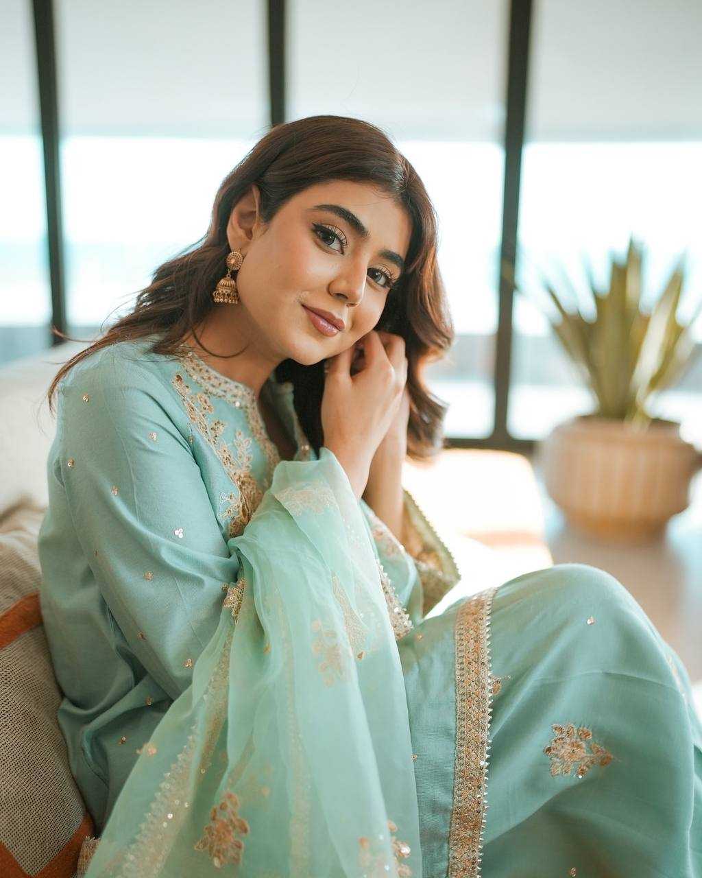 Ynf Chinon Silk RIN197 4771 Suits & Dresses Wholesale Embroidery Suits Party wear suits Bridal Suits Manufacturer