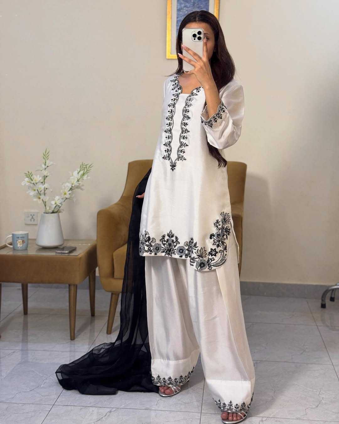 Ynf Crepe RIN197 4715 Suits & Dresses Wholesale Embroidery Suits Bridal Suits Designer Suits Manufacturer