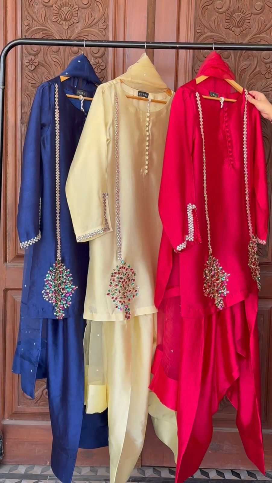 Ynf Crepe RIN222 NATURAL CREAP Suits & Dresses Wedding Collections Festive Collections Wholesale Embroidery Suits Wedding Suits Designer Suits Manufacturer