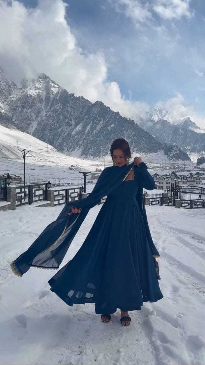 Ynf Georgette RIN157 2080 Gowns Wedding Collections Plus Size Collections Wholesale Georgette Gown Designer Gowns Blue Gown Manufacturer