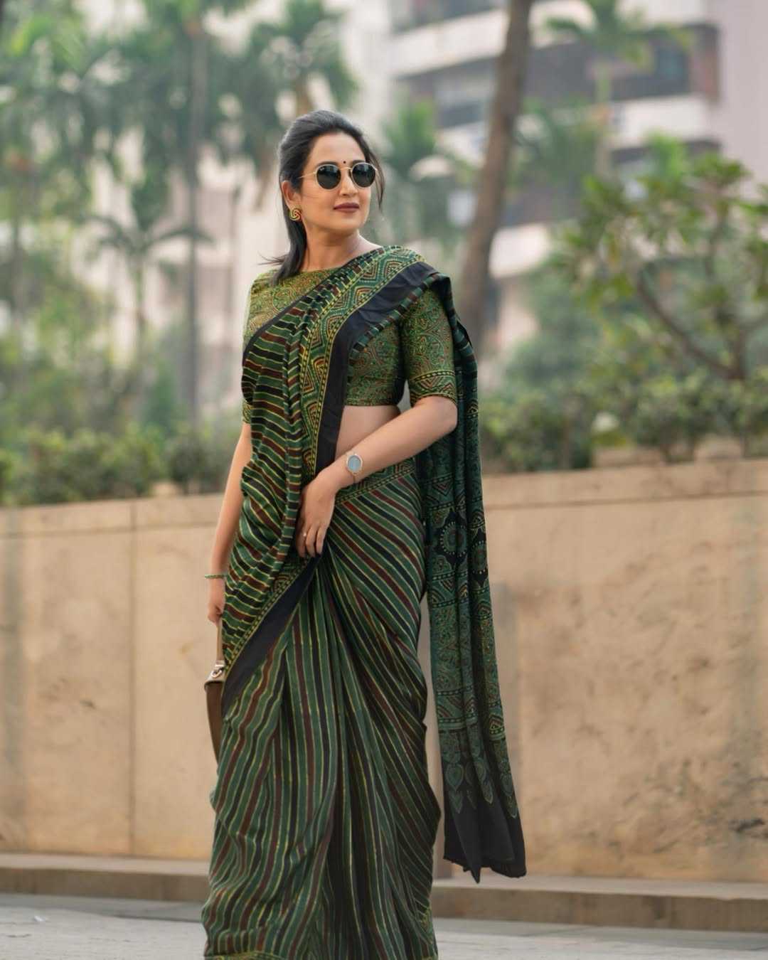 Ynf Silk RIN207 2224 Sarees Wholesale Designer Sarees Traditional Sarees Silk Sarees Manufacturer