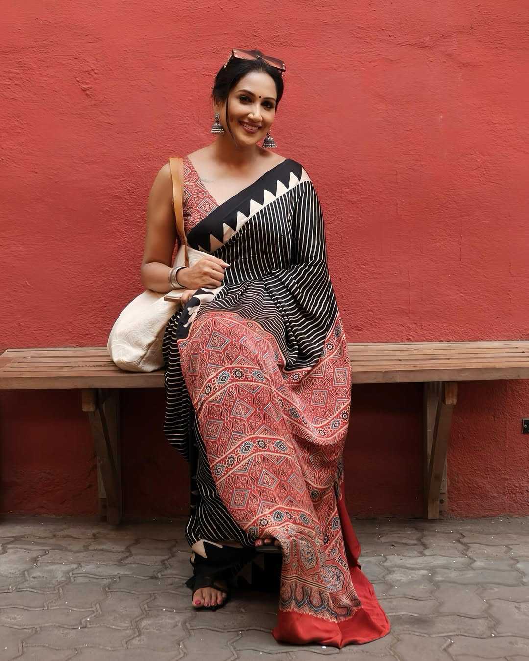 Ynf Silk RIN207 2225 Sarees Wholesale Designer Sarees Party Wear Sarees Silk Sarees Manufacturer