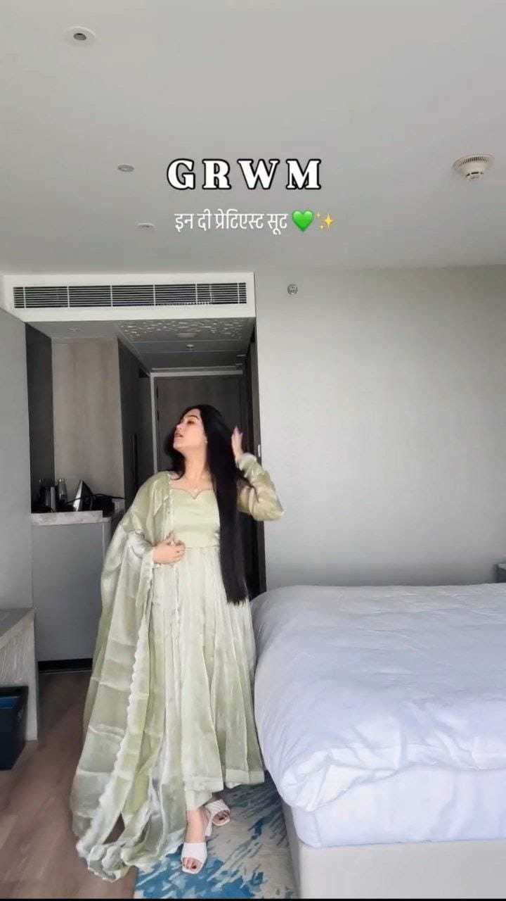 Ynf Burberry Silk RIN157 2126 Gowns Festive Collections Plus Size Collections Wholesale Designer Gowns Silk Gowns Onam Collections Manufacturer