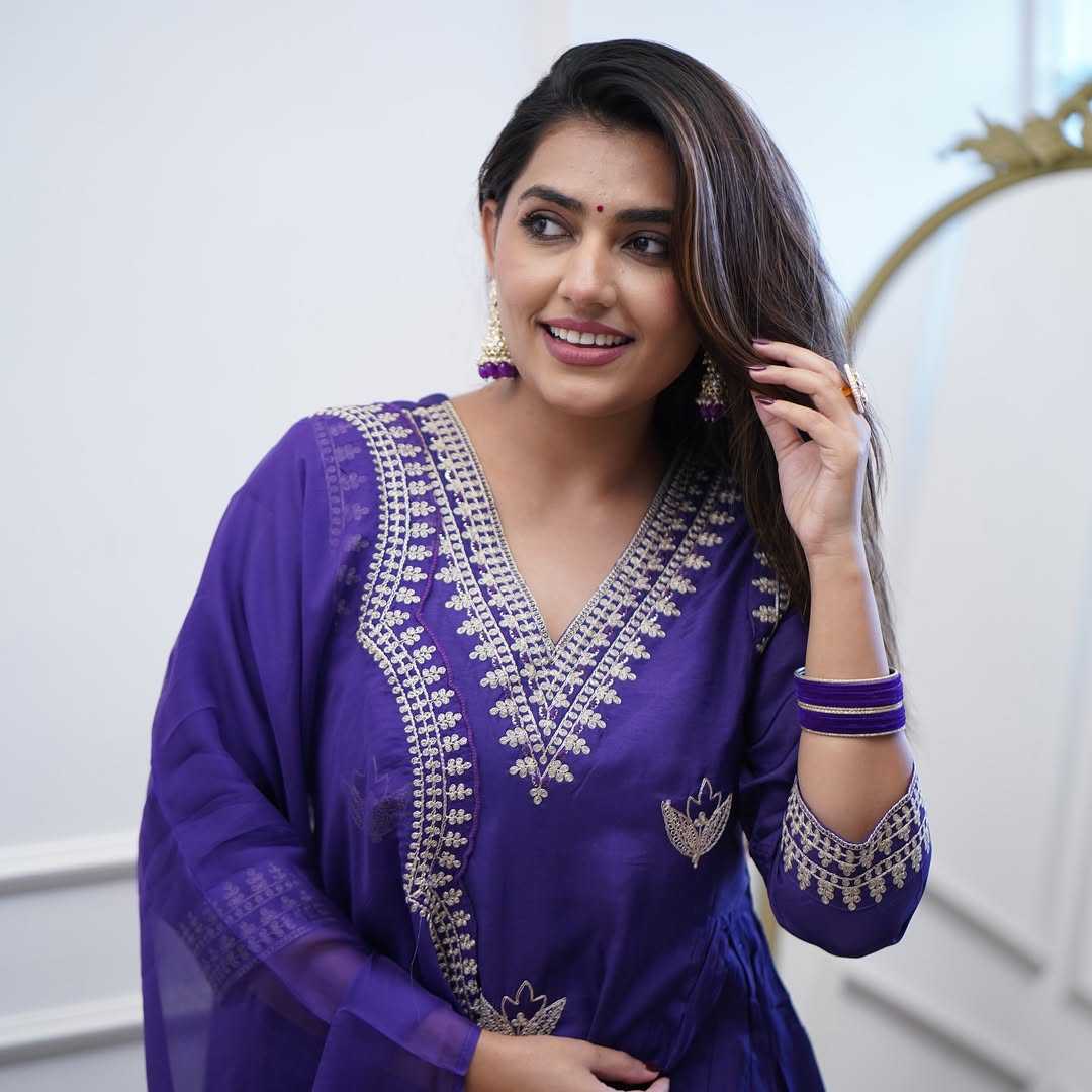Ynf Chanderi Cotton KESH545 1020 Gowns Wholesale Fancy Gowns Embroidery Gowns Manufacturer