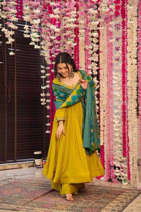 Ynf Chanderi Silk KESH529 MUSKAN 3 Gowns Wholesale Fancy Gowns Embroidery Gowns Anarkali Gown Long Gowns Manufacturer