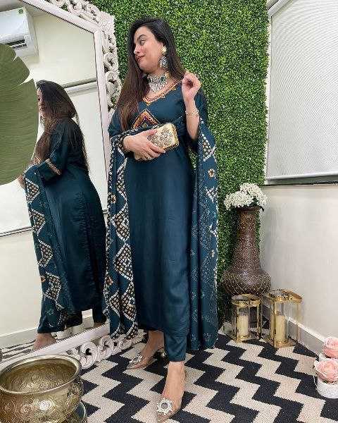 Ynf Chanderi Silk KESH536 8006 Suits & Dresses Wholesale Embroidery Suits Party wear suits Chanderi Suit Manufacturer