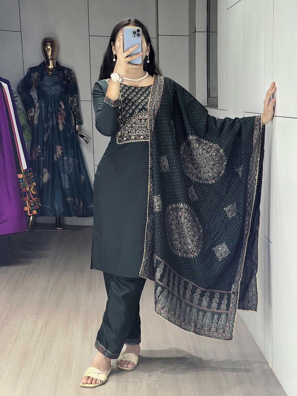 Ynf Chanderi Silk RIN119 8114 Kurti Wholesale Party Wear Kurtis Designer Kurtis Fancy Kurti Manufacturer