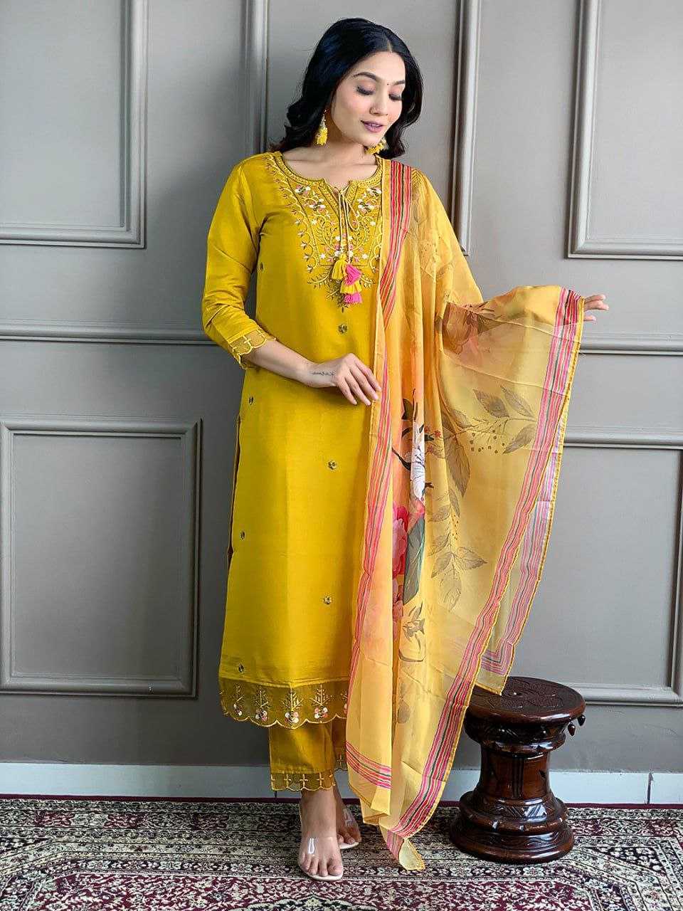 Ynf Chinon KESH517 H2 Kurti Plus Size Collections Wholesale Kurti Bottom With Dupatta Fancy Kurti Manufacturer
