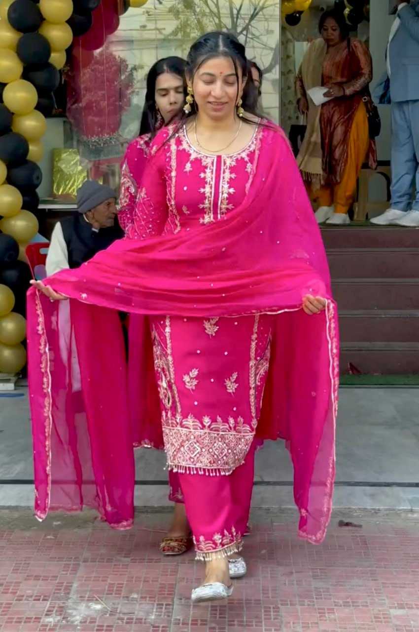 Ynf Chinon RIN232 59 Suits & Dresses Wedding Collections Festive Collections Wholesale Designer Suits Embroidered Suits Wedding Outfits Manufacturer