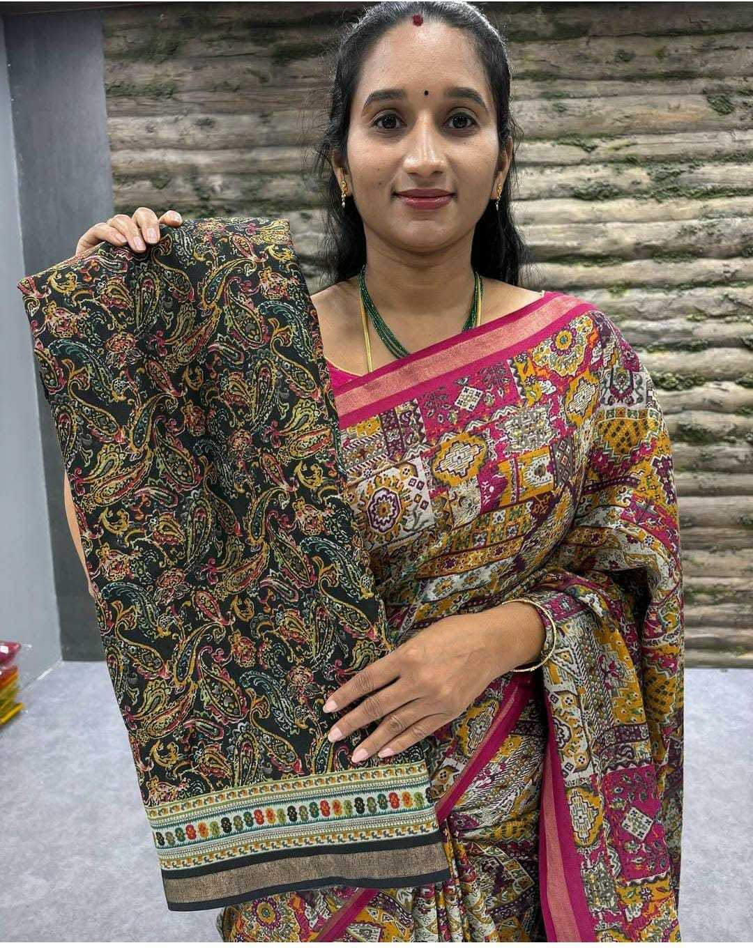 Ynf Cotton RIN203 slightly Sarees Wholesale Cotton Linen Sarees Ajrakh Sarees Mulmul Cotton Sarees Manufacturer